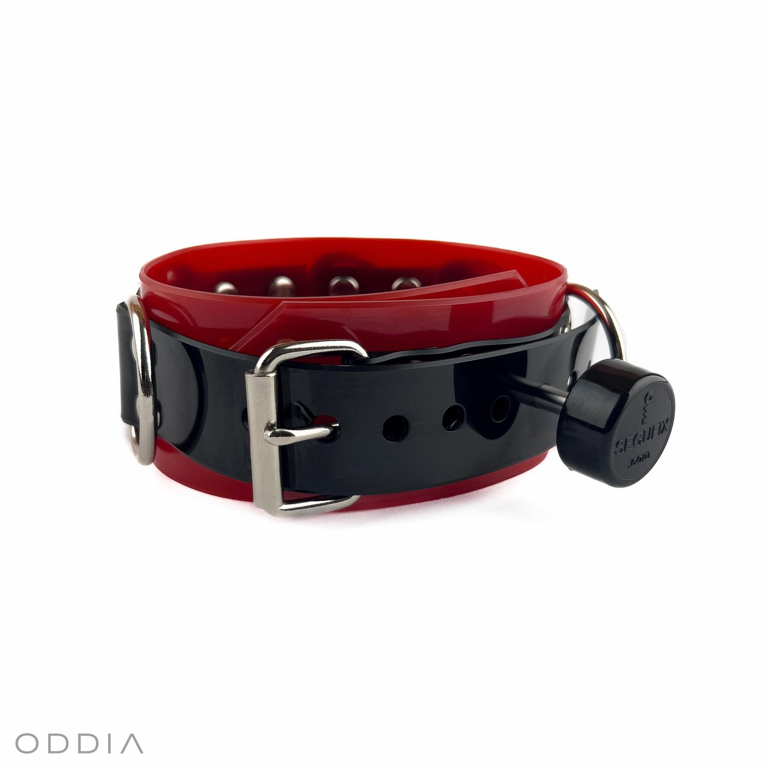 5 cm wide burgundy-black BDSM collar with rings around its circumference, equipped with a magnetic lock